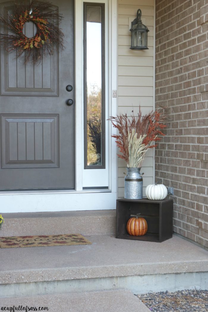 simple fall front porch decor