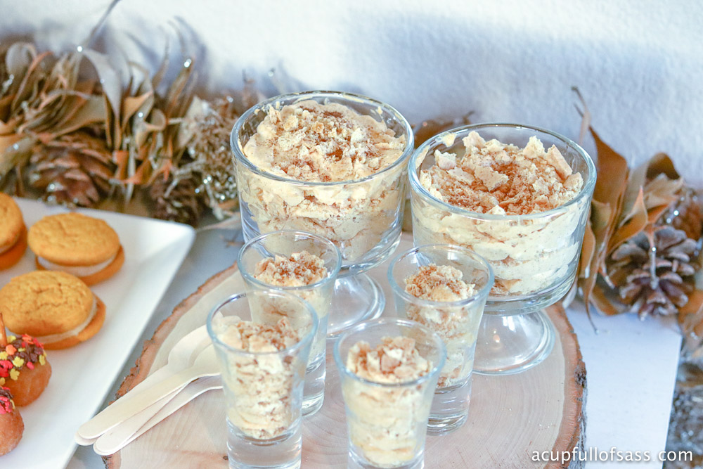 No Bake Skinny Pumpkin Mousse. Thanksgiving dessert recipe. 